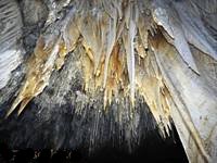Tecto com tubulares, na gruta de El Soplao. Foto elsoplao.es Pe_El_Soplao