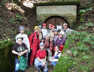 Violet City Entrance, Mammoth Cave, com o grupo @ Pilar Vicente - SPE, 2009 Violet City Entrance, Mammoth Cave, com o grupo @ Pilar Vicente - SPE, 2009