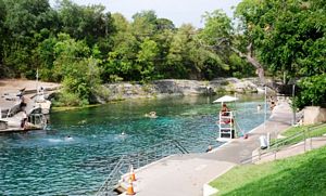Piscina natural na Barton Springs @JACrispim-CeGUL-SPE, 2009 15ICS-22Jul09_Piscina_natural_na_Barton_Springs_JACrispim-CeGUL-SPE_2009