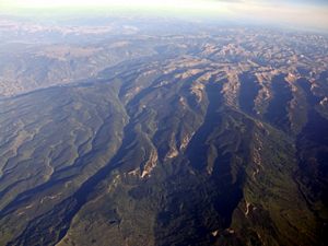 Vista aérea das Montanhas Rochosas @JACrispim - CeGUL- SPE, 2009 Vista aérea das Montanhas Rochosas @JACrispim - CeGUL- SPE, 2009